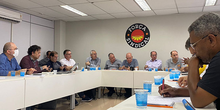 Em reunião da transição, centrais propõem salário mínimo de R$ 1.342